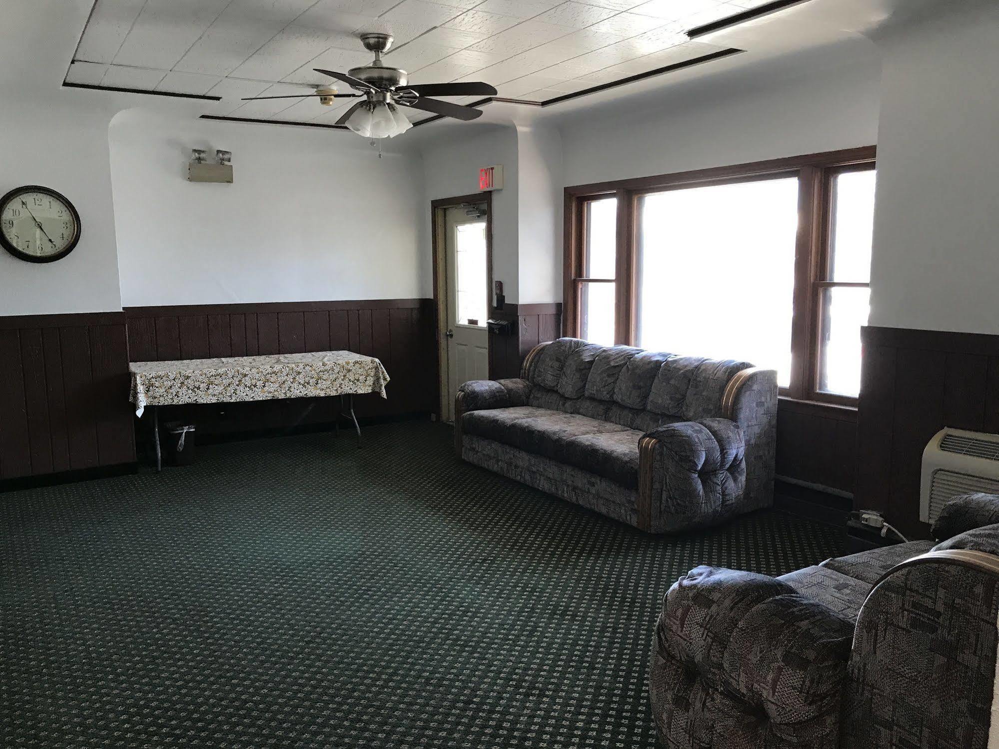 Budget Inn Marinette Εξωτερικό φωτογραφία