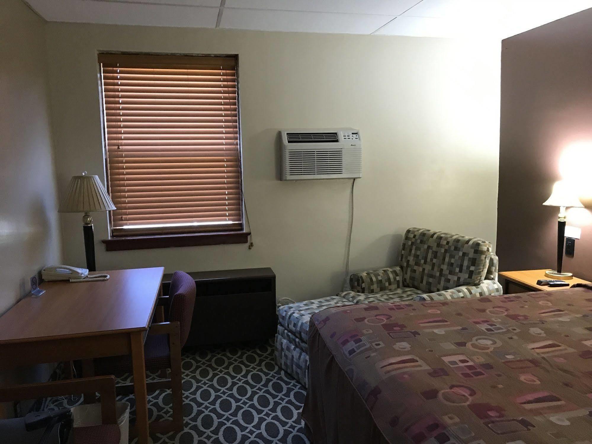 Budget Inn Marinette Εξωτερικό φωτογραφία