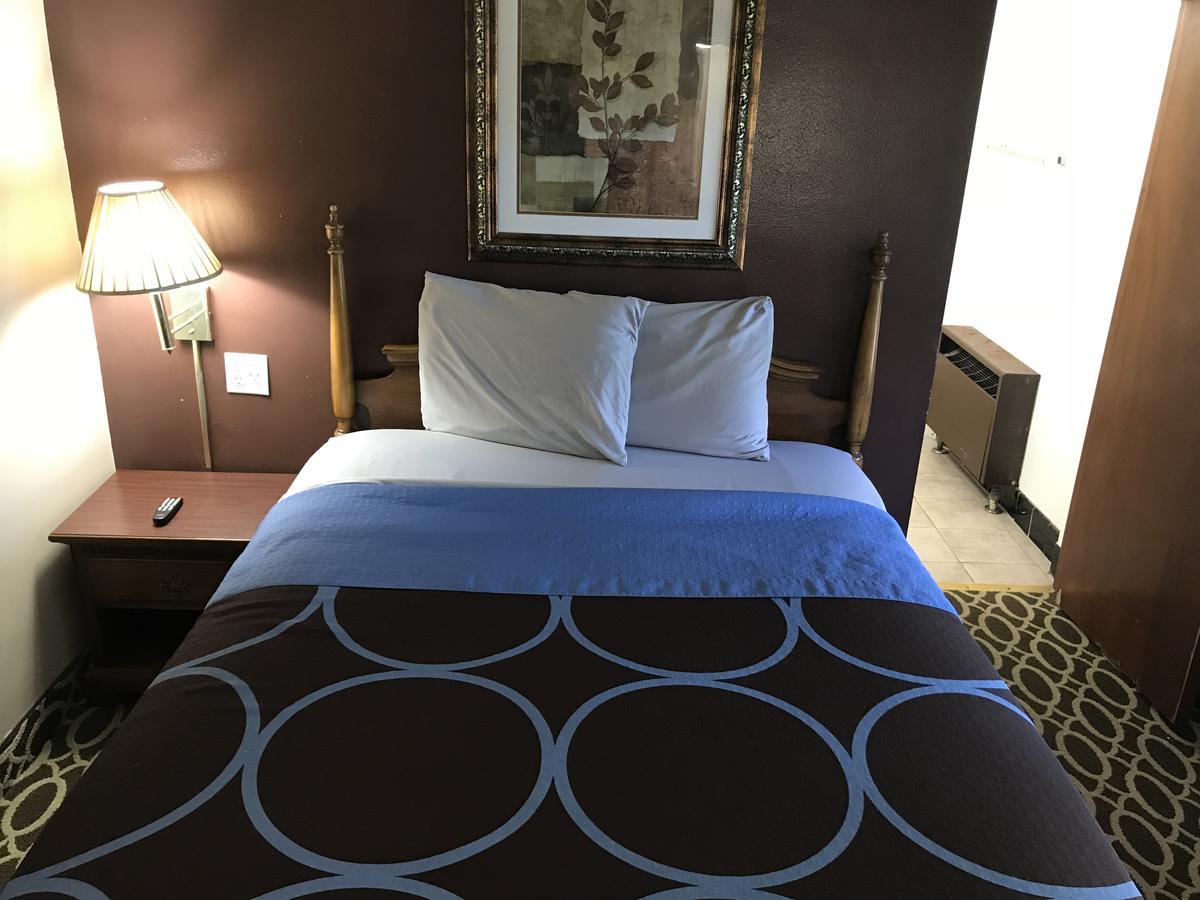 Budget Inn Marinette Εξωτερικό φωτογραφία